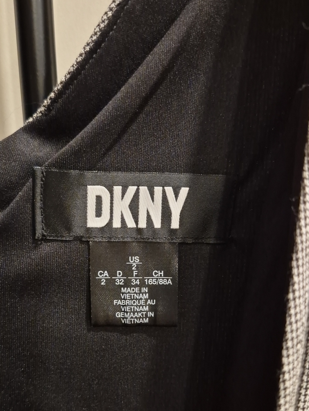 DKNY - NWOT Sleeveless Faux Wrap Midi Dress in Light Gray With Belt Tie - Picture 3 of 5